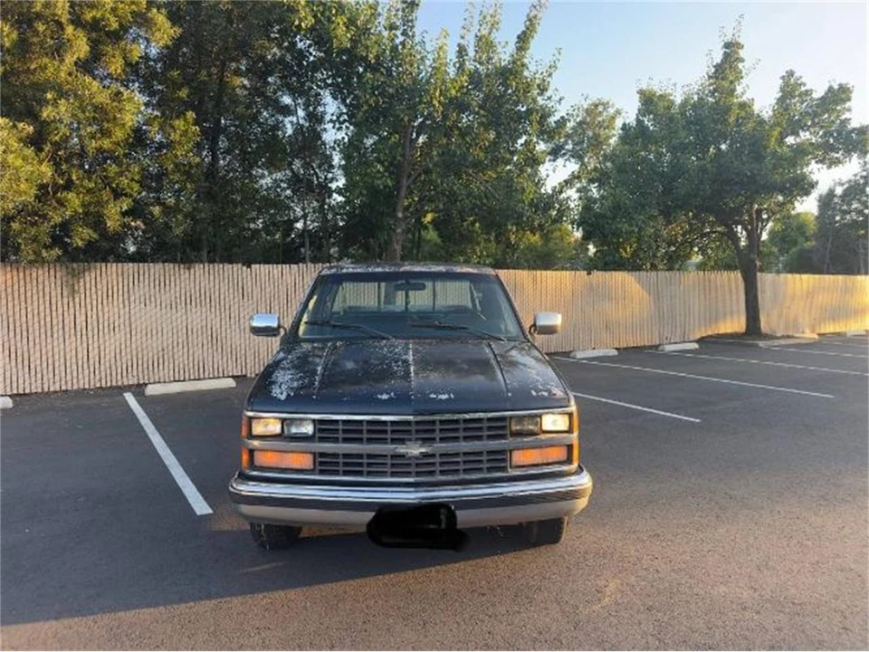 1989 Chevrolet Silverado - Image 2 of 13