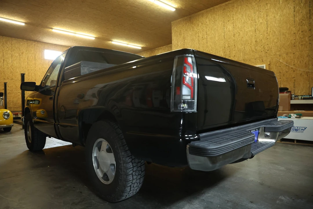 1989 Chevrolet Silverado - Image 7 of 25