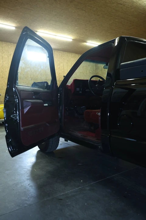 1989 Chevrolet Silverado - Image 8 of 25