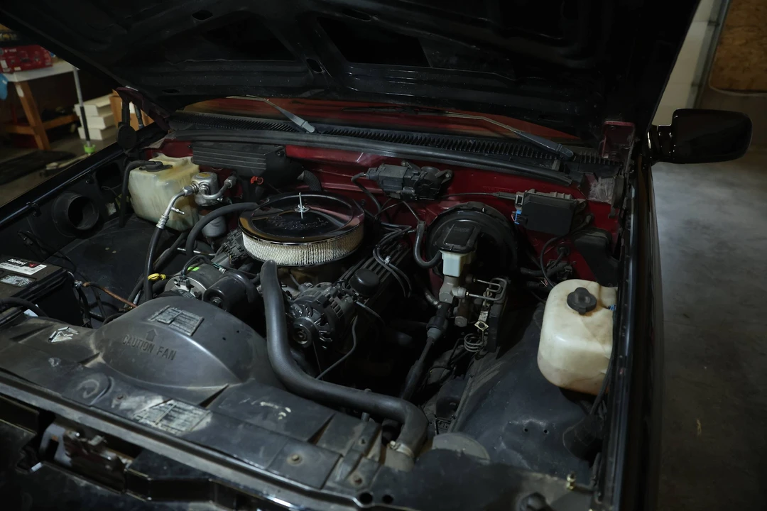 1989 Chevrolet Silverado - Image 23 of 25