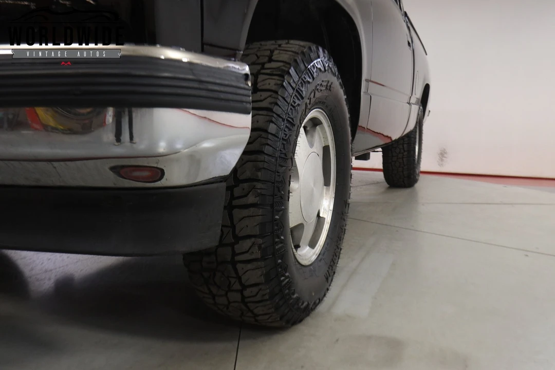 1989 Chevrolet C/K 4th Gen - Image 11 of 12