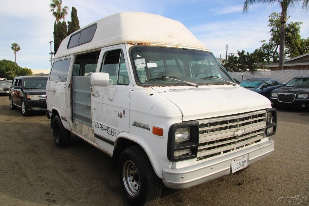 1989 Chevrolet G-Series Van - Image 10 of 21