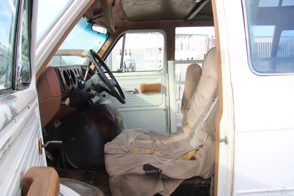 1989 Chevrolet G-Series Van - Image 14 of 21