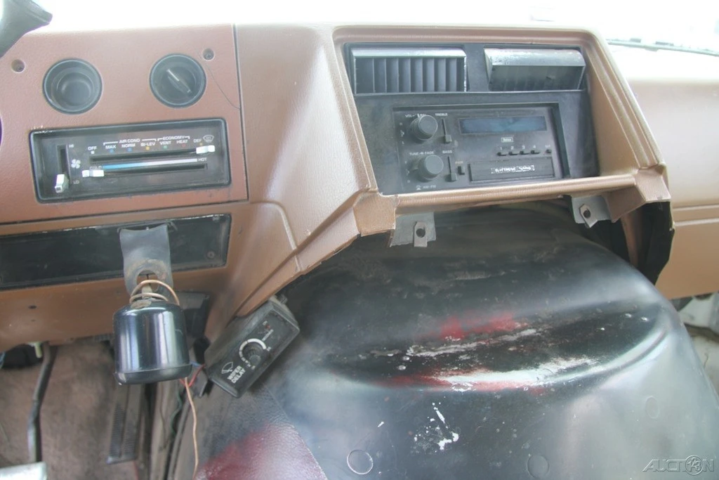 1989 Chevrolet G-Series Van - Image 18 of 21