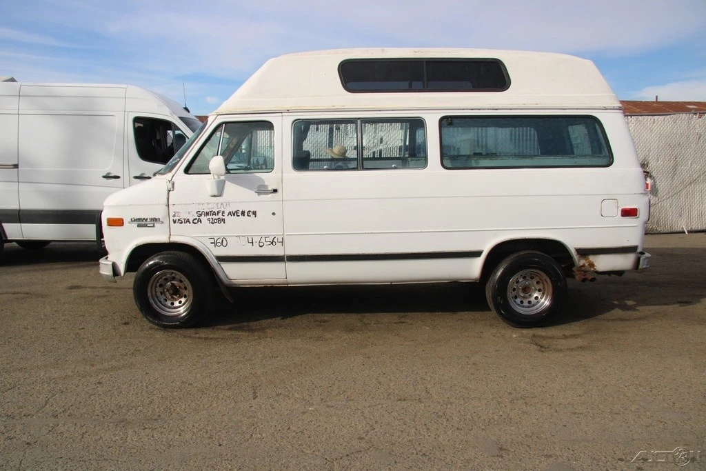 1989 Chevrolet G-Series Van - Image 3 of 21