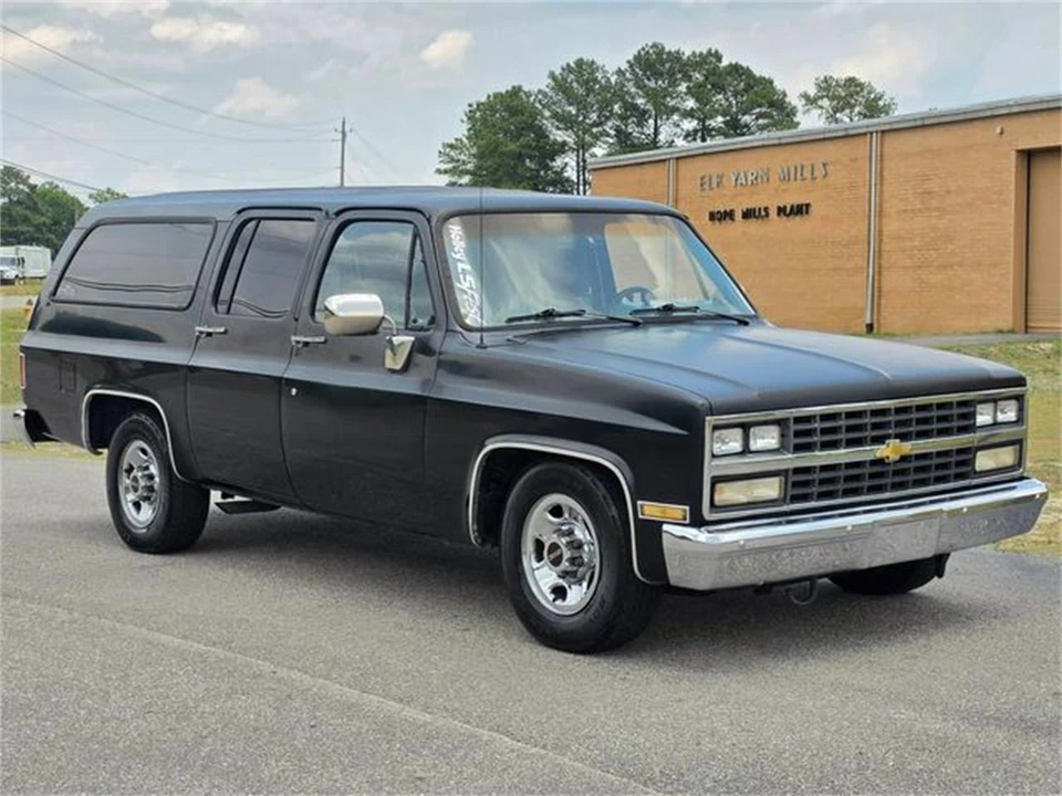 1989 Chevrolet Suburban 7th Gen - Image 5 of 31