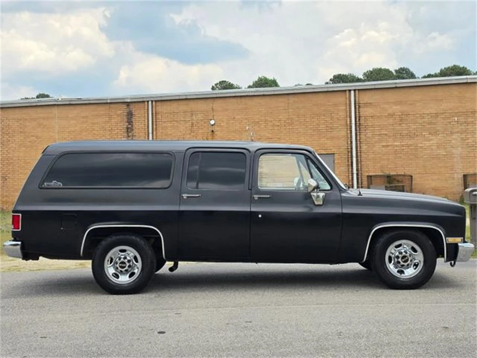 1989 Chevrolet Suburban 7th Gen - Image 6 of 31