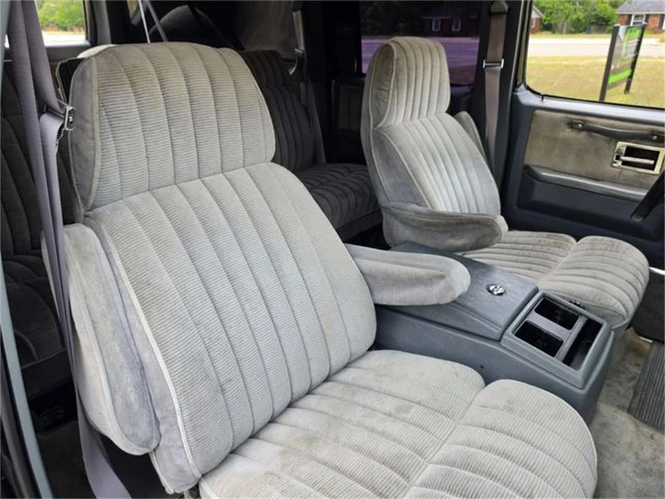 1989 Chevrolet Suburban 7th Gen - Image 30 of 31