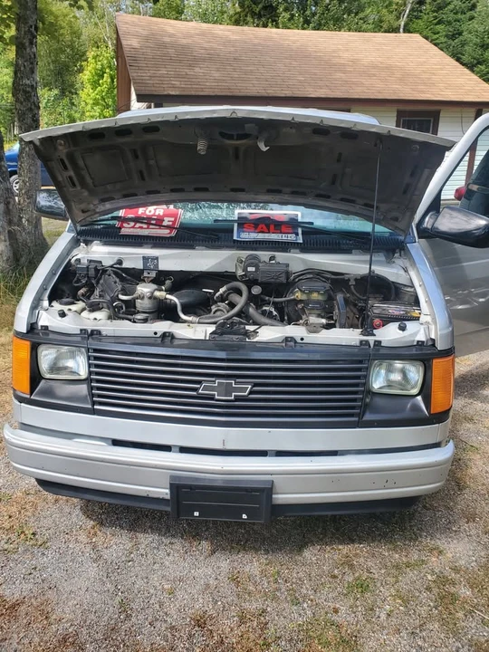 1989 Chevrolet Astro - Image 4 of 6