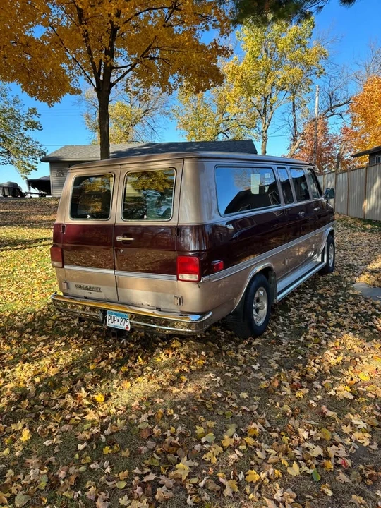 1989 Chevrolet G-Series Van - Image 4 of 9