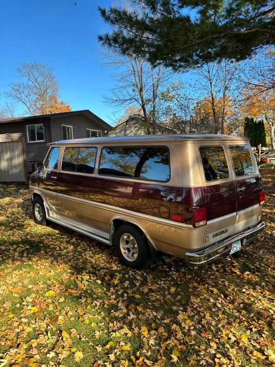 1989 Chevrolet G-Series Van - Image 5 of 9