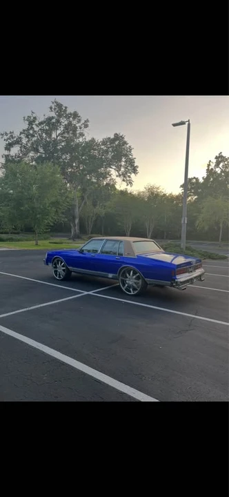 1989 Chevrolet Caprice - Image 4 of 8