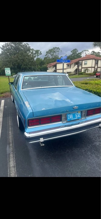 1989 Chevrolet Caprice - Image 2 of 15