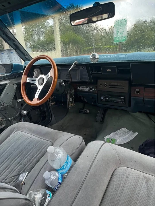 1989 Chevrolet Caprice - Image 6 of 15