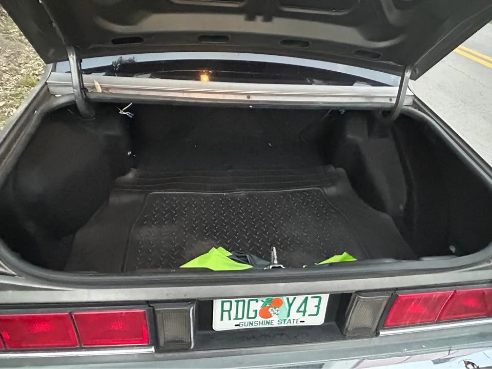 1989 Chevrolet Caprice - Image 5 of 12