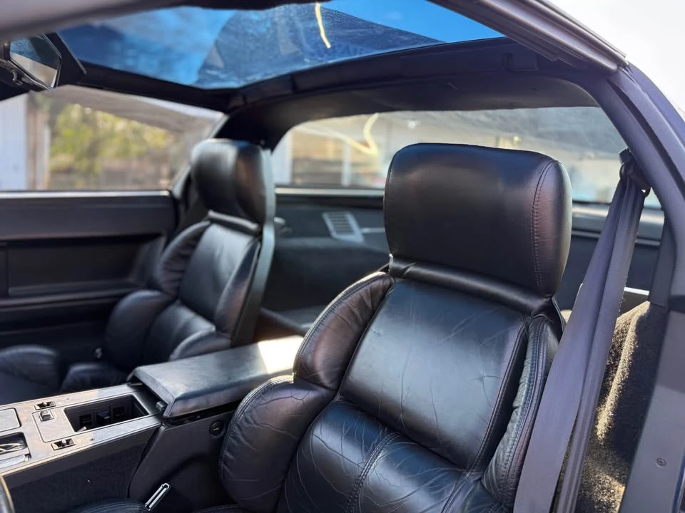 1989 Chevrolet Corvette C4 - Image 11 of 17