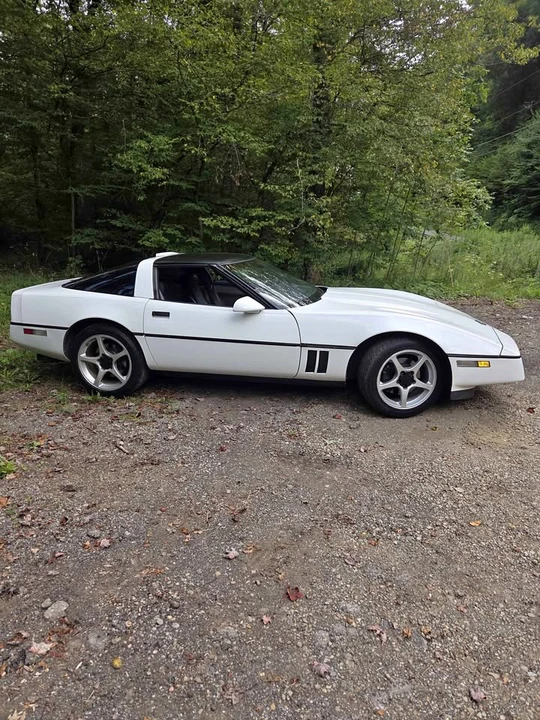 1989 Chevrolet Corvette C4 - Image 1 of 9