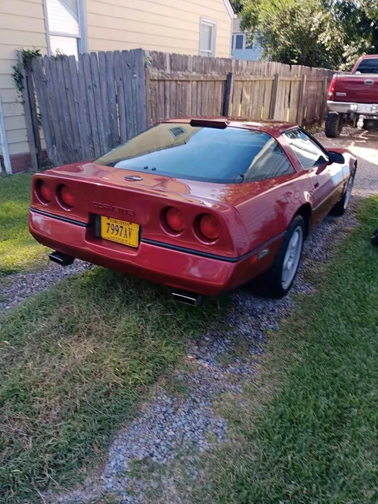 1989 Chevrolet Corvette C4 - Image 1 of 2