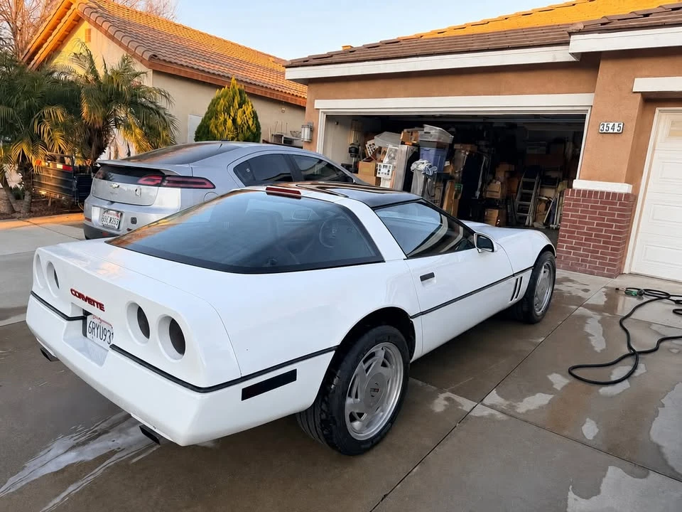 1989 Chevrolet Corvette C4 - Image 1 of 20