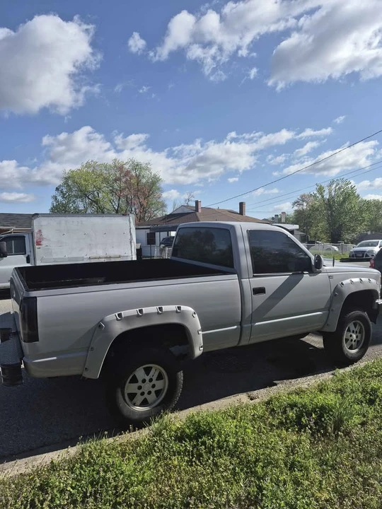 1989 Chevrolet C/K - Image 3 of 8