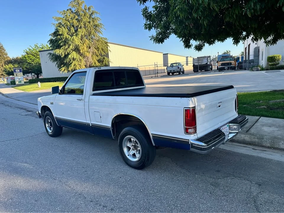 1989 Chevrolet S-10 - Image 2 of 12
