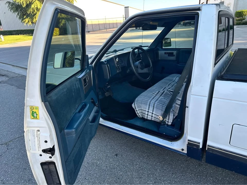 1989 Chevrolet S-10 - Image 5 of 12