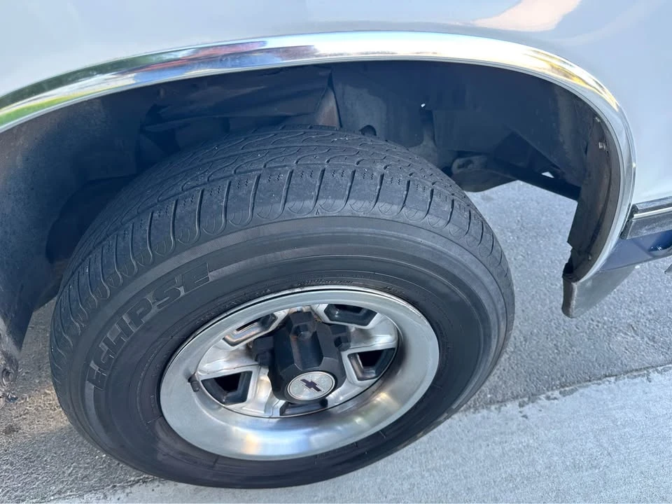 1989 Chevrolet S-10 - Image 8 of 12