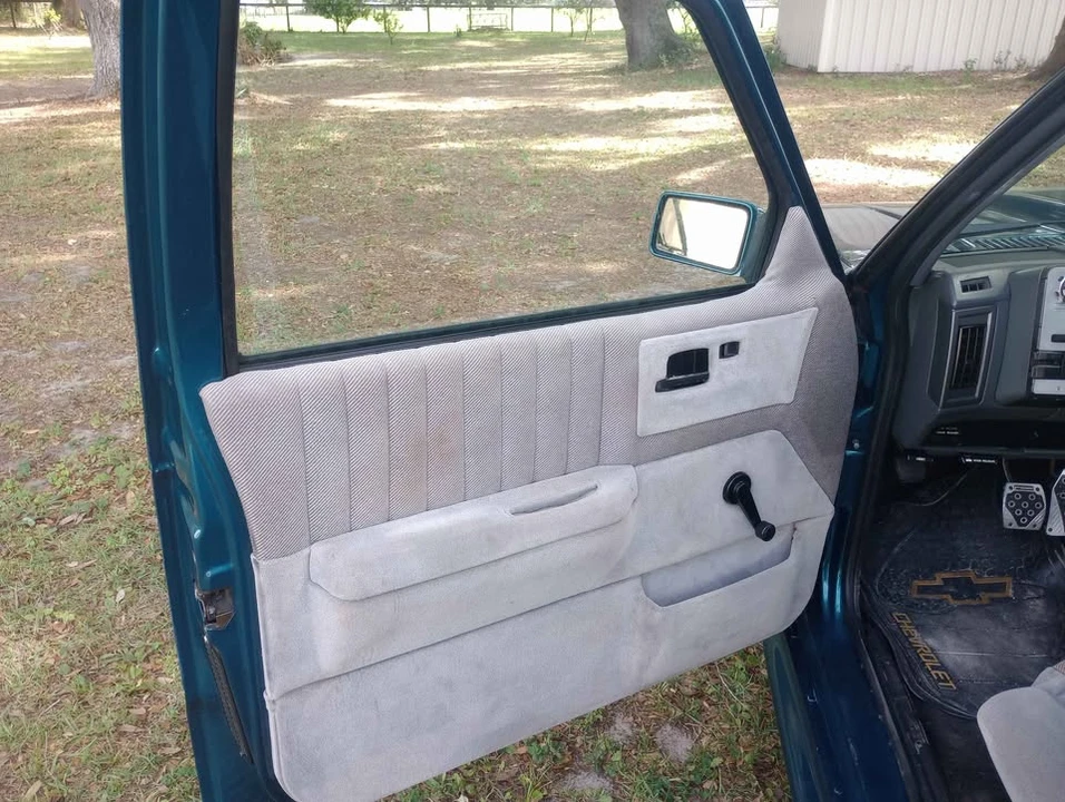 1989 Chevrolet S-10 - Image 9 of 9