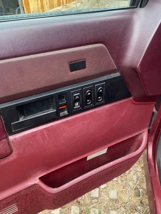1989 Chevrolet Silverado - Image 4 of 20