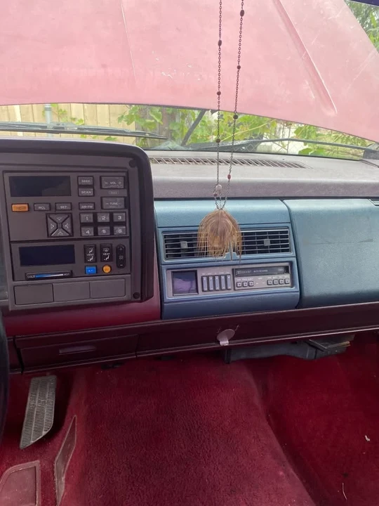 1989 Chevrolet Silverado - Image 5 of 20