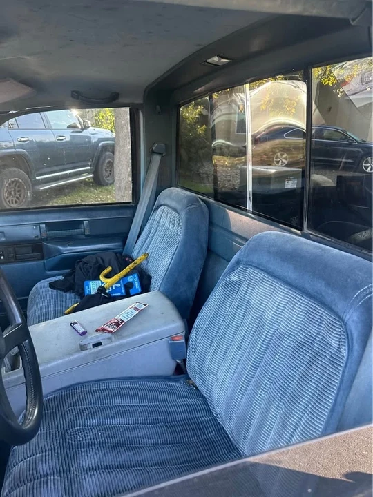1989 Chevrolet Silverado - Image 4 of 5