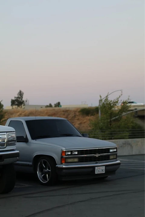 1989 Chevrolet Silverado - Image 6 of 7