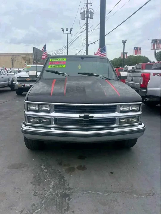 1989 Chevrolet Silverado - Image 3 of 5