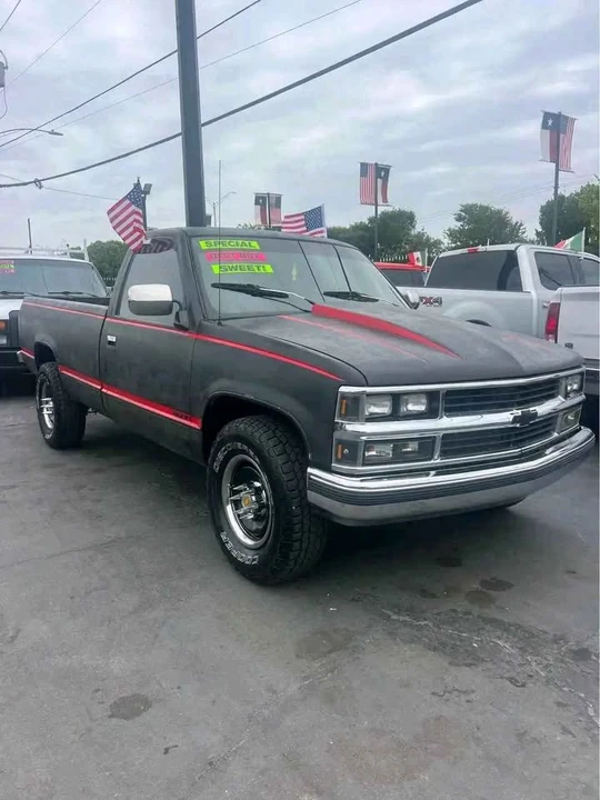 1989 Chevrolet Silverado - Image 2 of 5