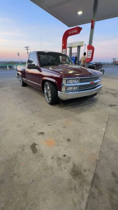 1989 Chevrolet Silverado - Image 2 of 4