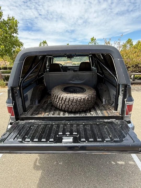 1989 Chevrolet K5 Blazer 2nd Gen - Image 5 of 15