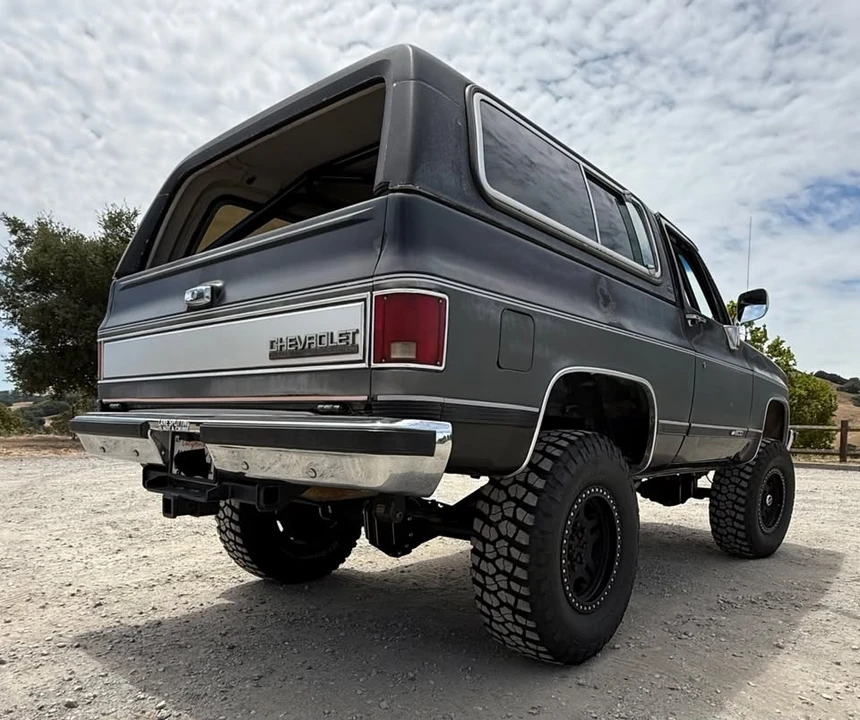 1989 Chevrolet K5 Blazer 2nd Gen - Image 3 of 15