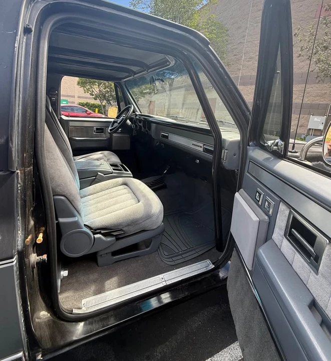 1989 Chevrolet K5 Blazer 2nd Gen - Image 13 of 15