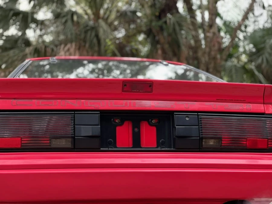 1989 Chrysler Conquest - Image 5 of 24