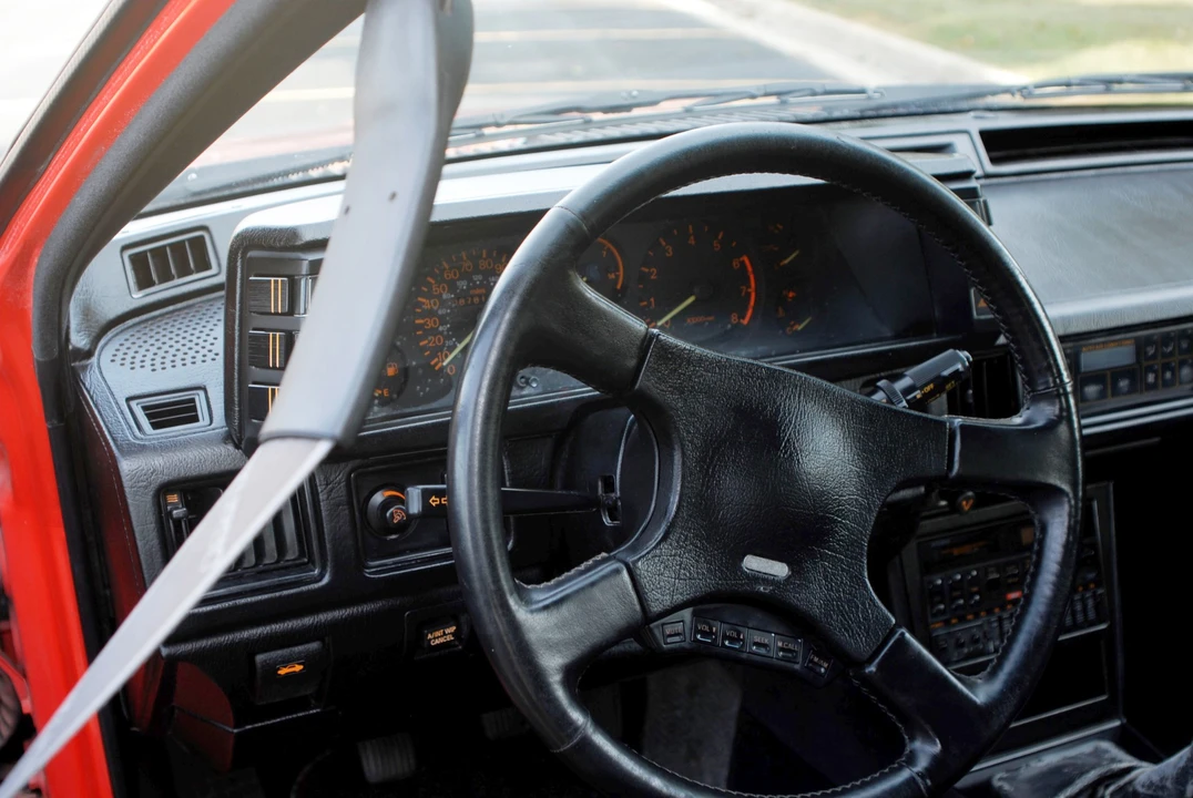 1989 Chrysler Conquest - Image 22 of 31