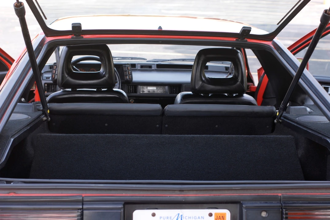 1989 Chrysler Conquest - Image 24 of 31