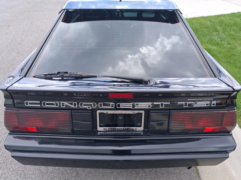 1989 Chrysler Conquest - Image 5 of 31