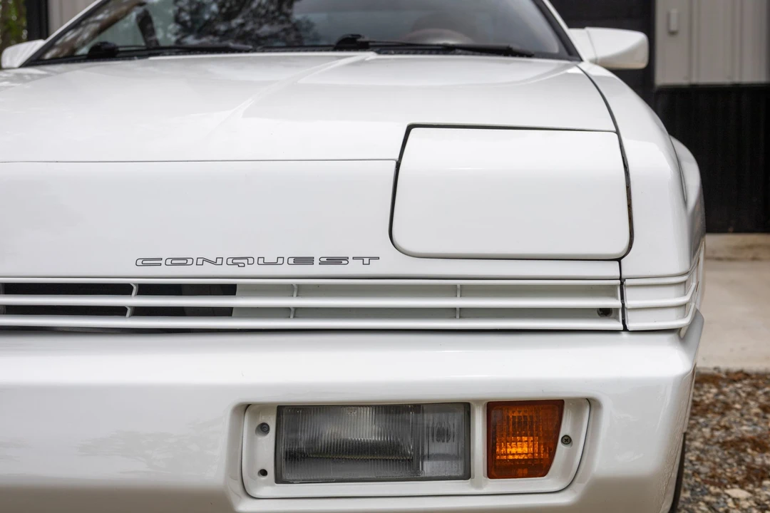 1989 Chrysler Conquest - Image 15 of 31