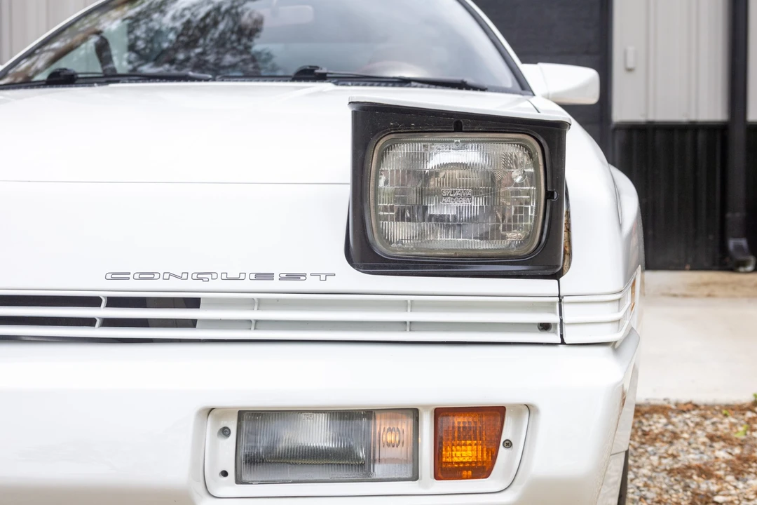 1989 Chrysler Conquest - Image 13 of 31