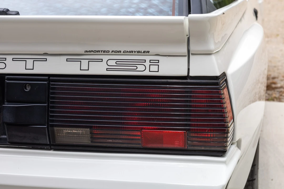 1989 Chrysler Conquest - Image 19 of 31