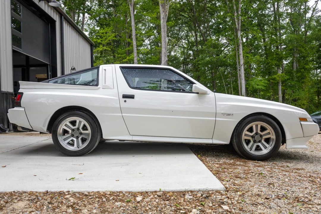 1989 Chrysler Conquest - Image 3 of 31