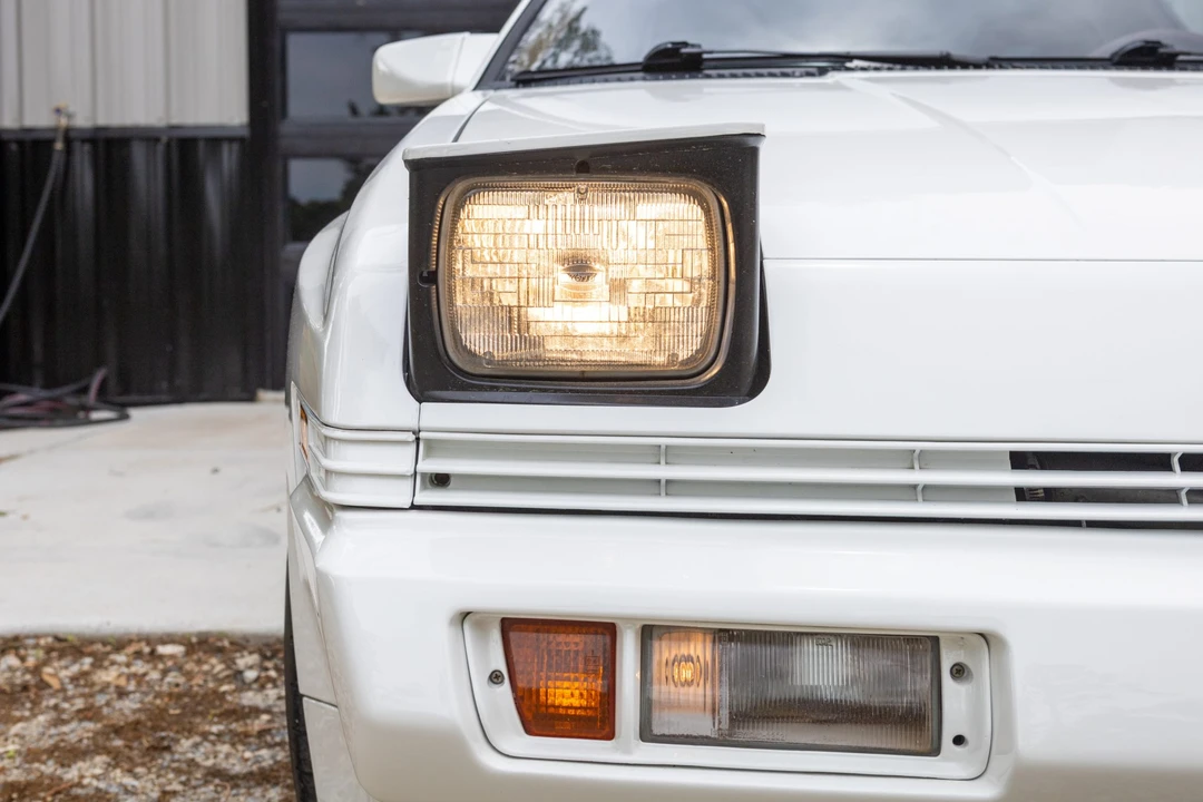 1989 Chrysler Conquest - Image 10 of 31