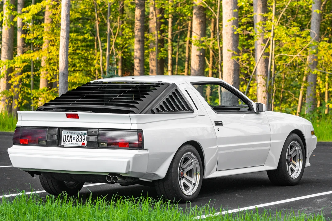 1989 Chrysler Conquest - Image 11 of 31