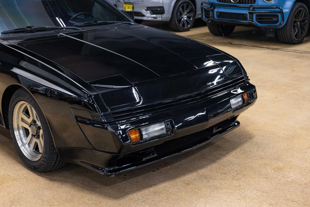 1989 Chrysler Conquest - Image 13 of 31