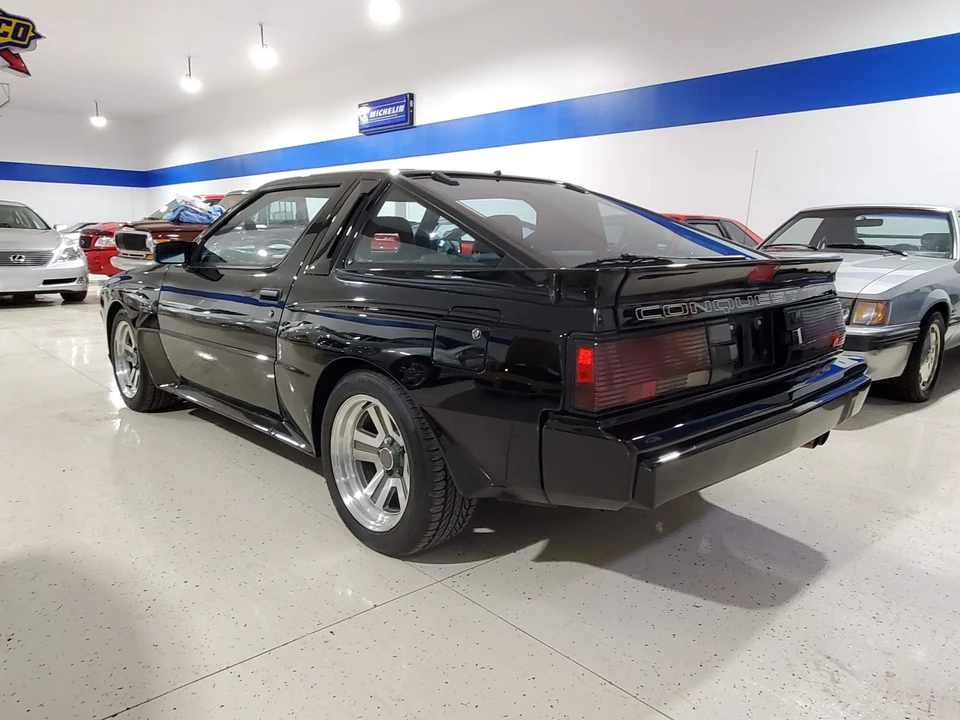 1989 Chrysler Conquest - Image 10 of 31